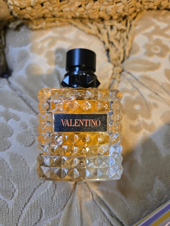 Valentino Other - Valentino Perfume